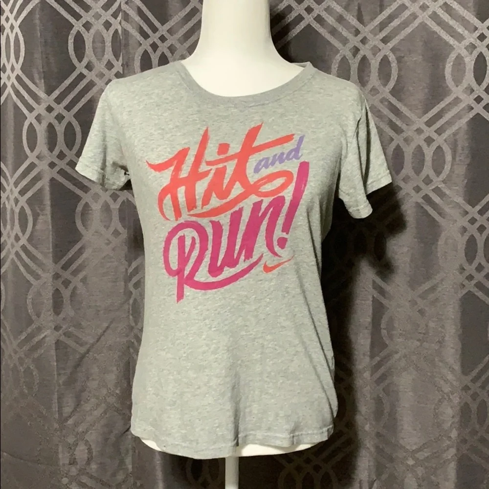 Nike top